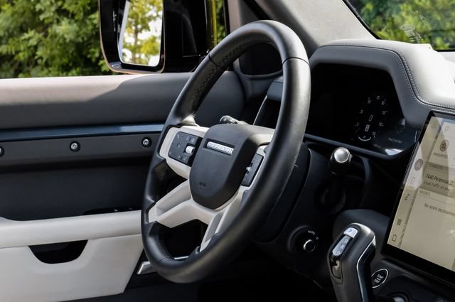 Used 2026 Land Rover Defender 110 S AWD/4WD image 18