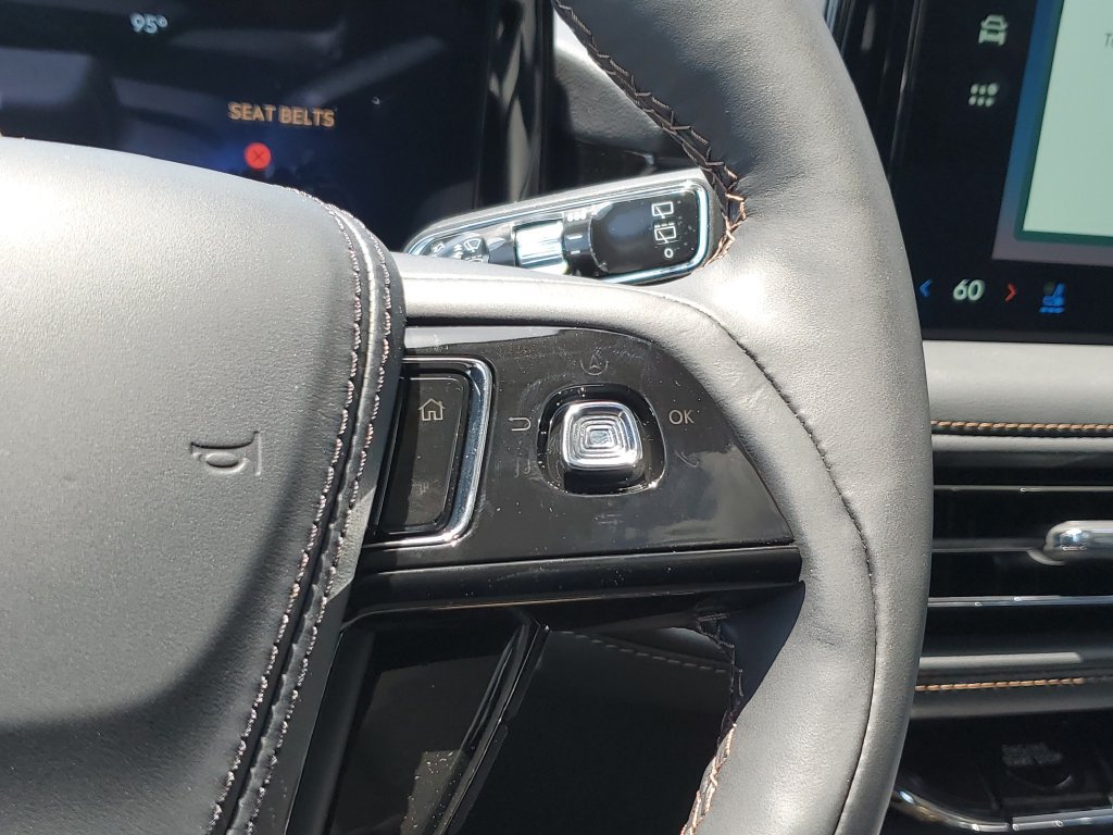 New 2026 Lincoln Aviator 2WD image 27