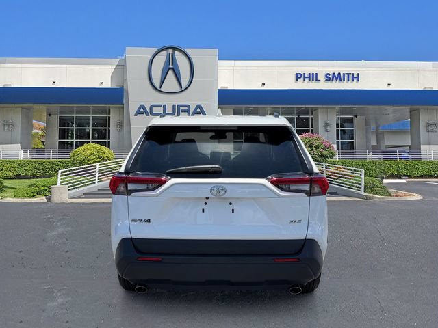 Used 2024 Toyota RAV4 XLE FWD image 5
