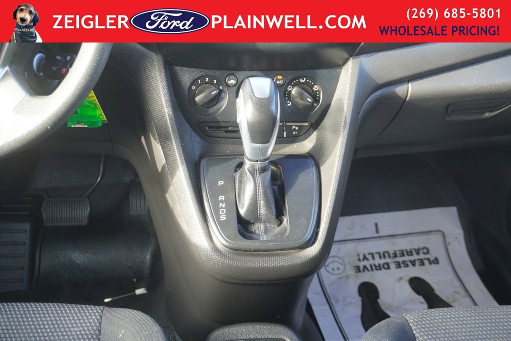 Used 2016 Ford Transit Connect XL image 15