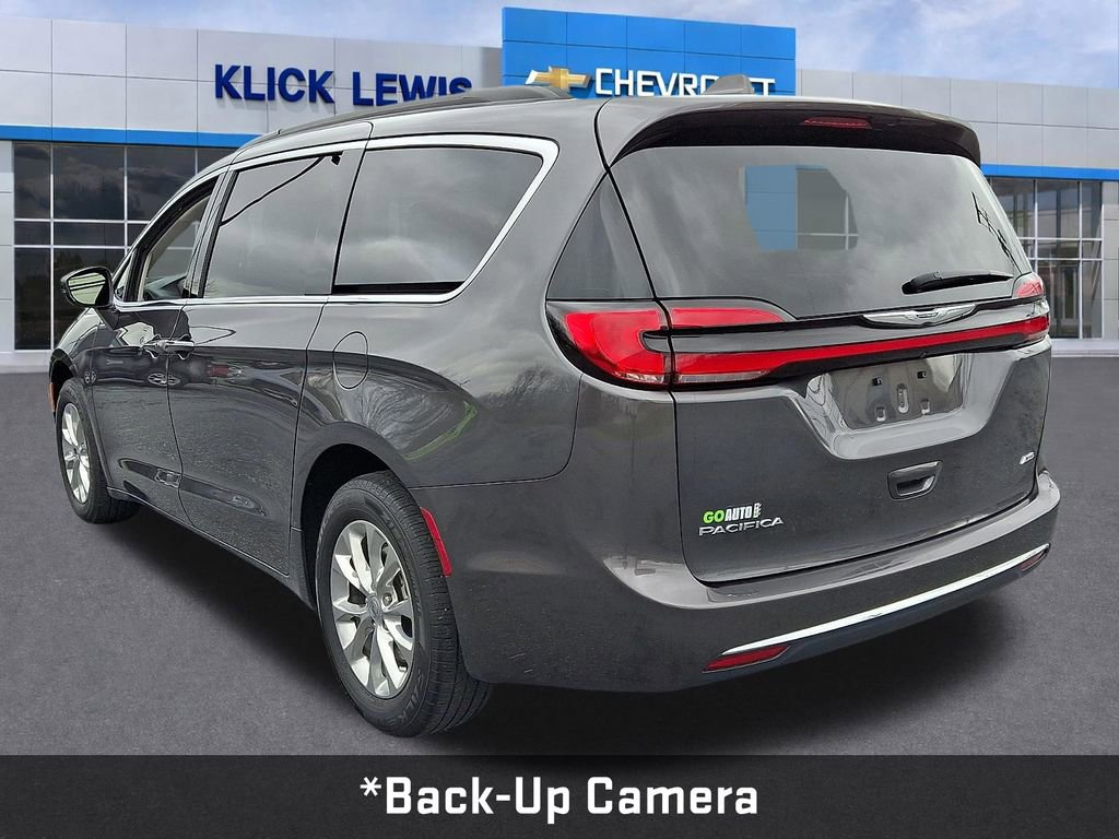 Used 2022 Chrysler Pacifica Touring-L AWD/4WD image 5