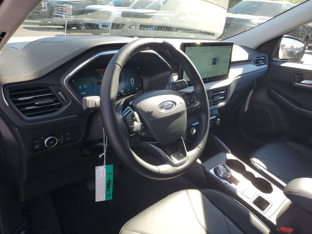 New 2026 Ford Escape SE w/ PHEV Premium Package image 8