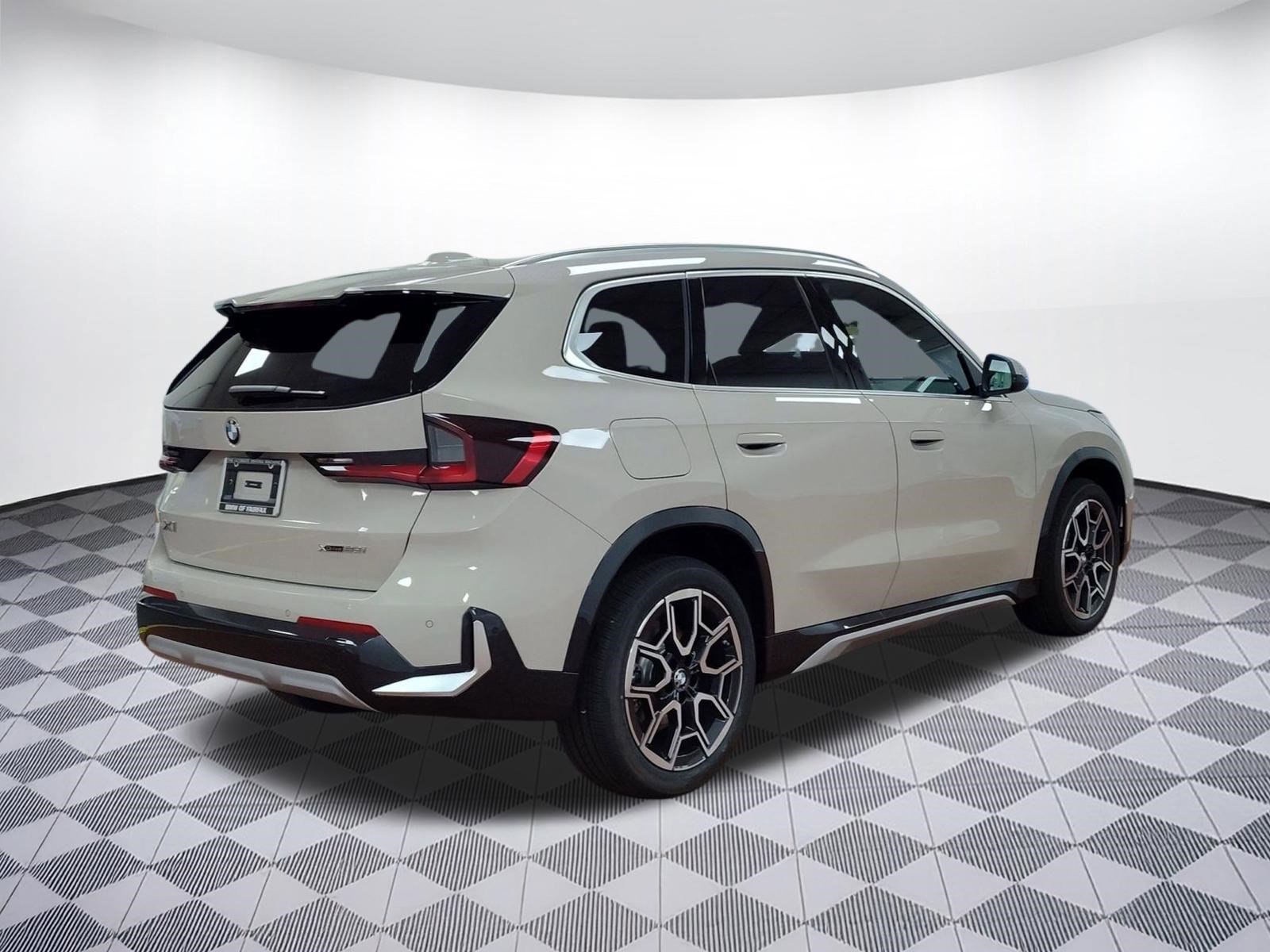 Used 2026 BMW X1 xDrive28i w/ Convenience Package image 8