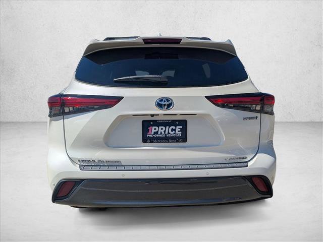 Used 2021 Toyota Highlander Limited image 8