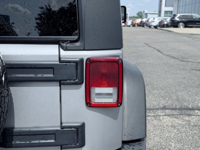 Used 2016 Jeep Wrangler Sport AWD/4WD image 8
