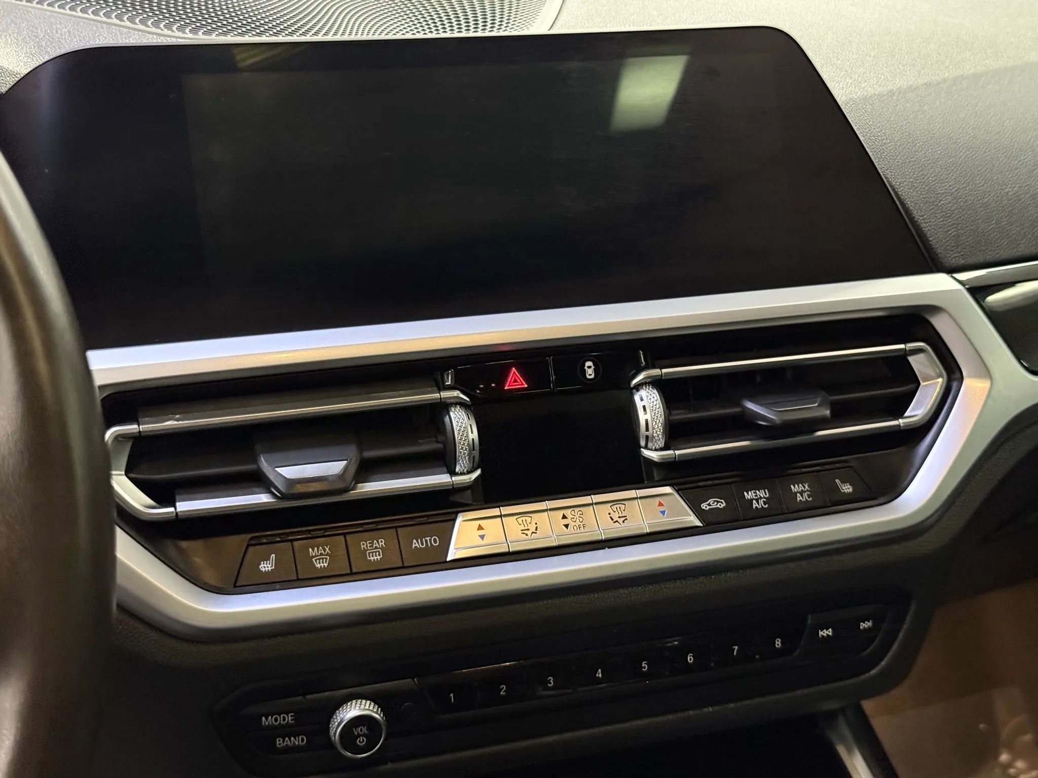 Used 2019 BMW 330i Sedan w/ Convenience Package image 26