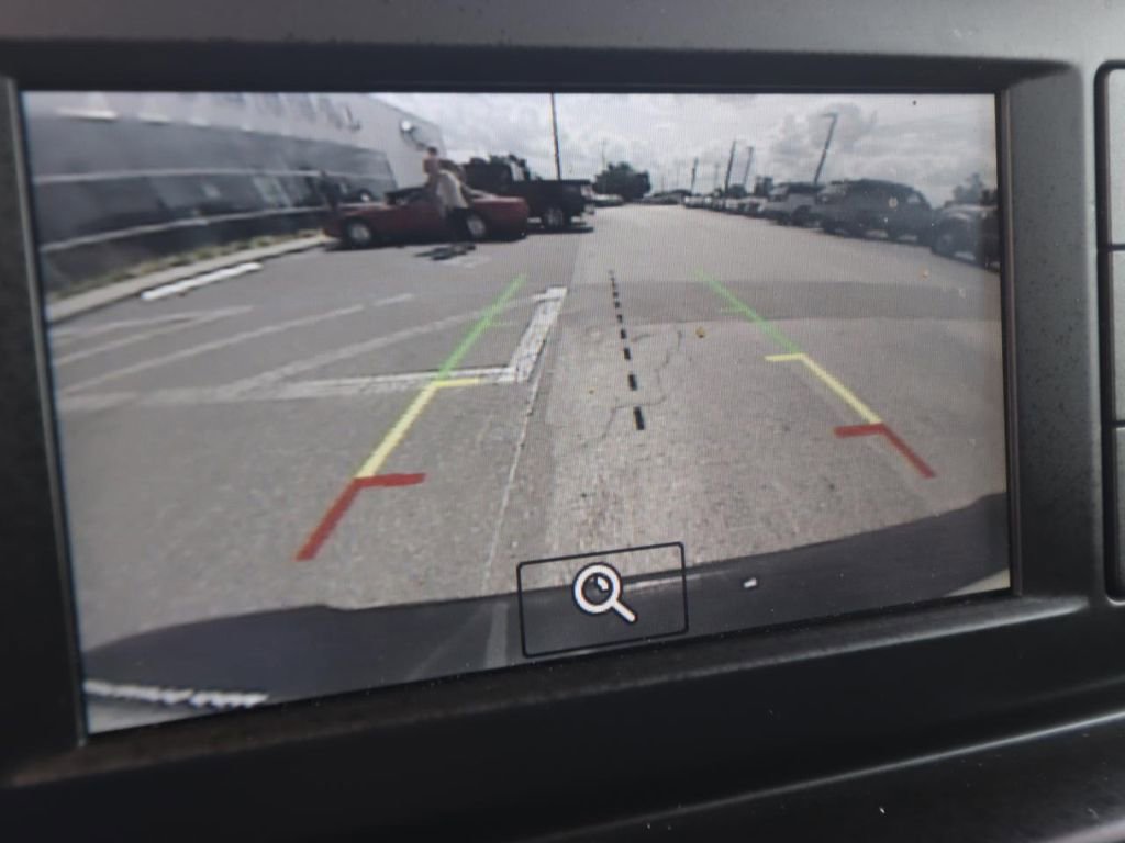 Used 2022 Ford Transit Connect XL FWD image 4