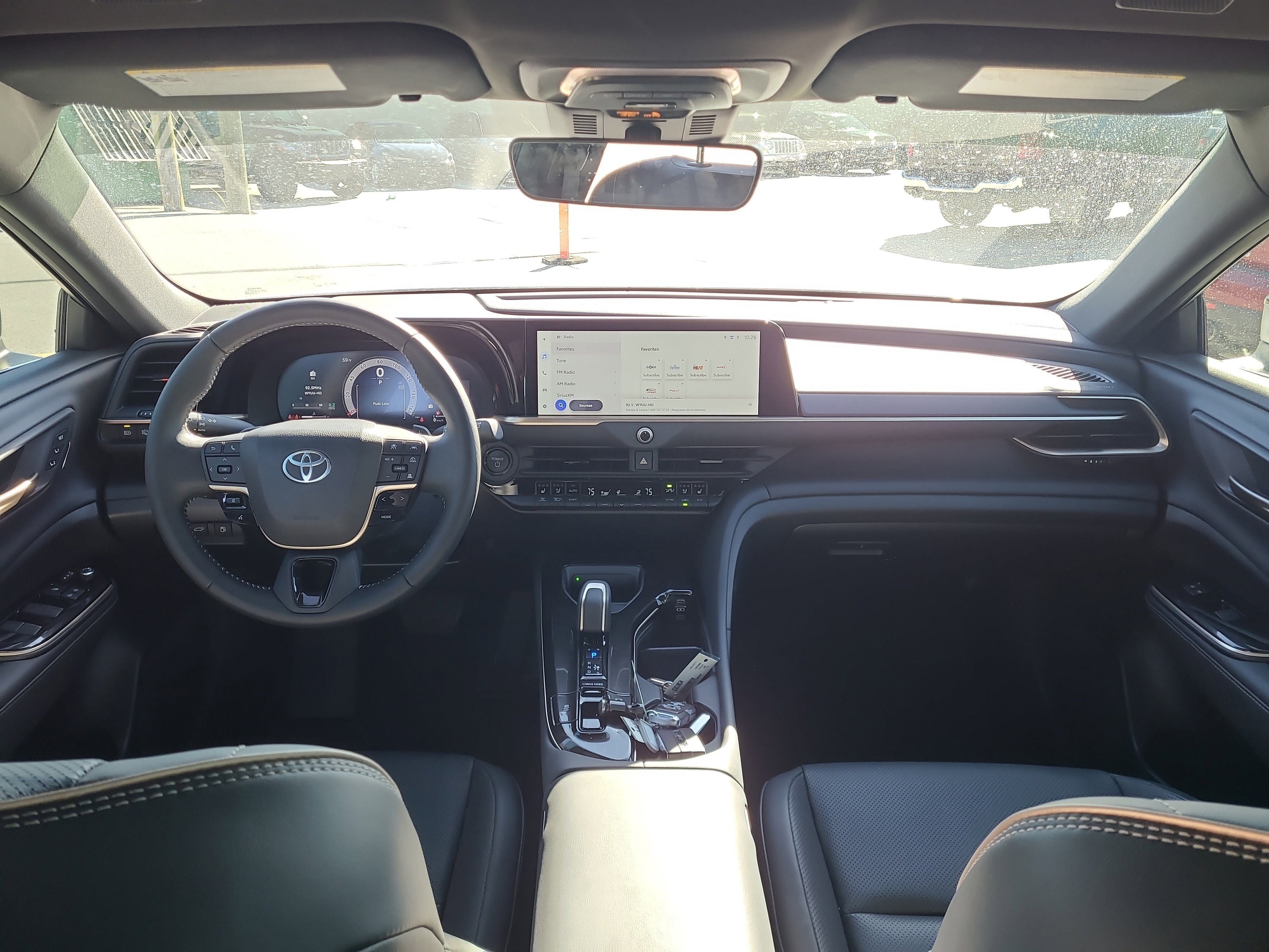 Used 2025 Toyota Crown Signia image 15