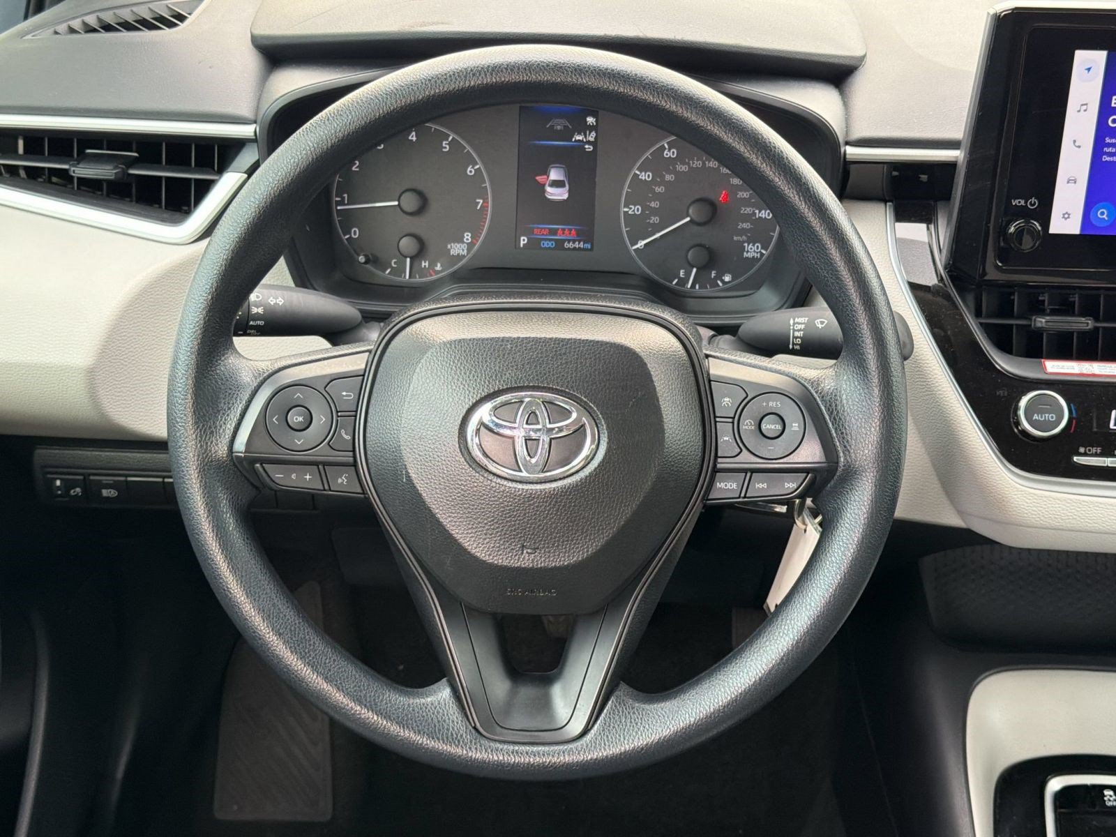 Used 2025 Toyota Corolla LE FWD image 11