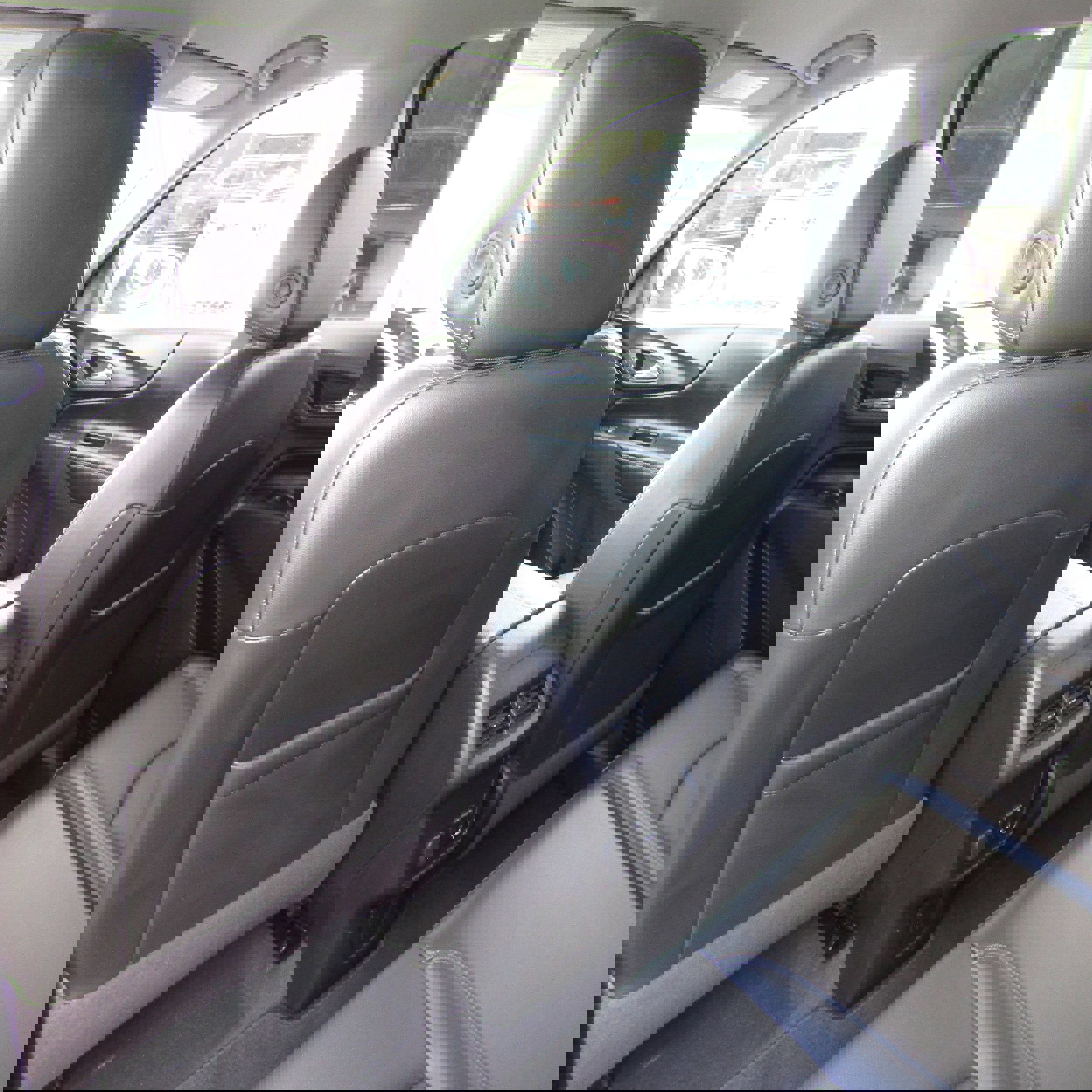 Used 2018 Chevrolet Equinox Premier image 6