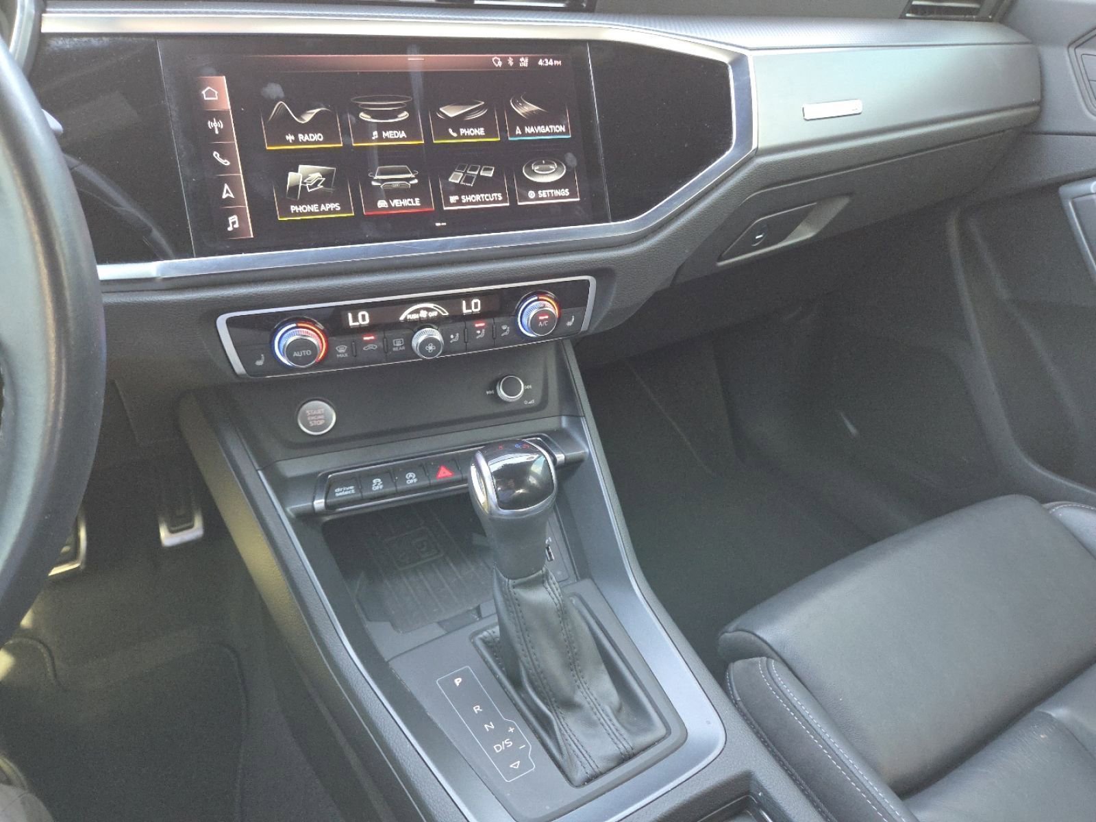 Used 2020 Audi Q3 2.0T Premium Plus w/ Premium Plus Package AWD/4WD image 32