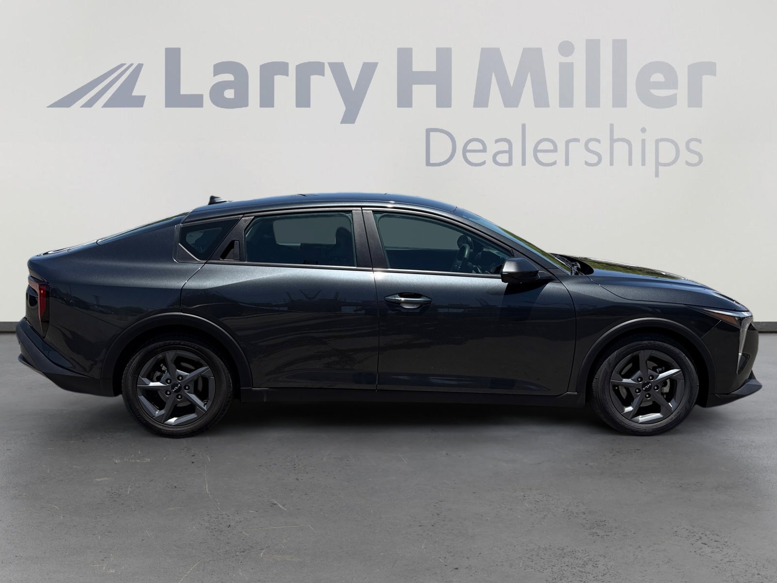 Used 2025 Kia K4 FWD image 6