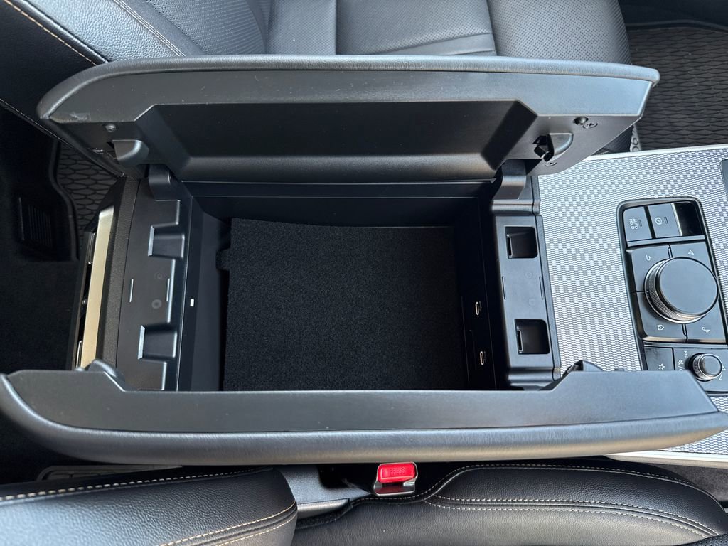 Used 2025 MAZDA CX-90 Plug-In Hybrid w/ Preferred image 17