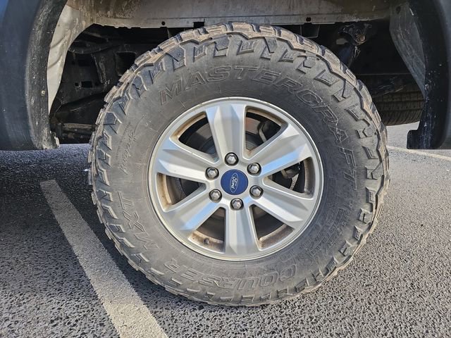 Used 2015 Ford F150 XLT w/ Trailer Tow Package image 11