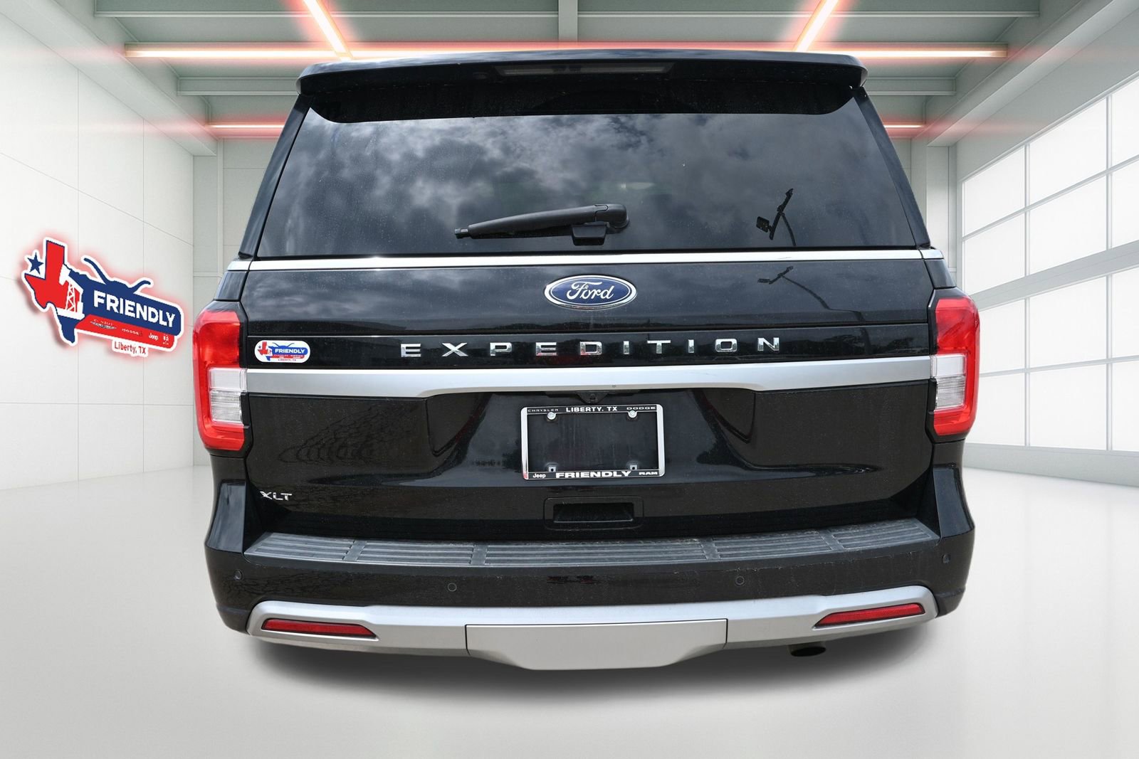 Used 2024 Ford Expedition XLT RWD image 39
