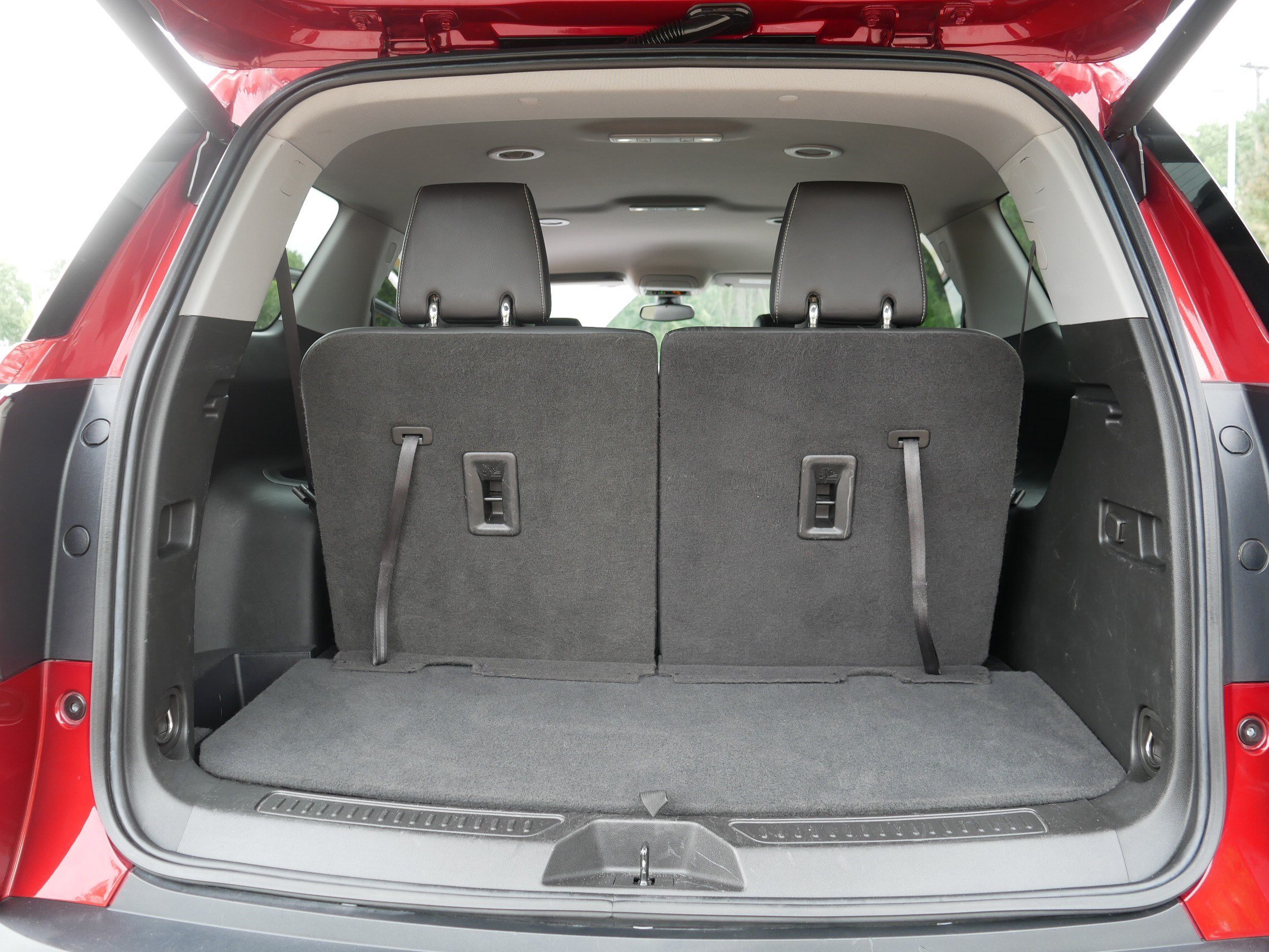 Used 2023 GMC Acadia SLT AWD/4WD image 18