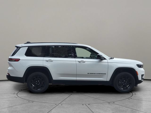 Certified 2024 Jeep Grand Cherokee L Laredo AWD/4WD image 13