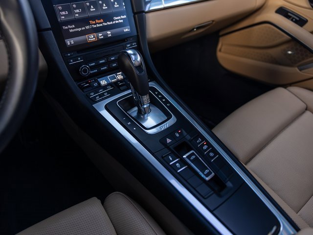 Used 2018 Porsche 911 Targa 4S image 32