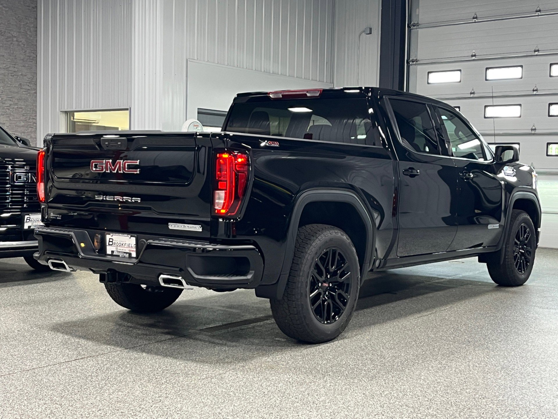 New 2026 GMC Sierra 1500 Elevation image 6