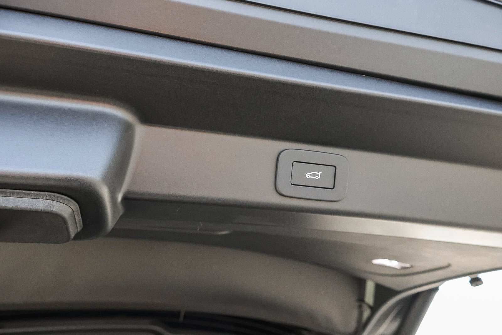 New 2026 Land Rover Range Rover Sport SE AWD/4WD image 26