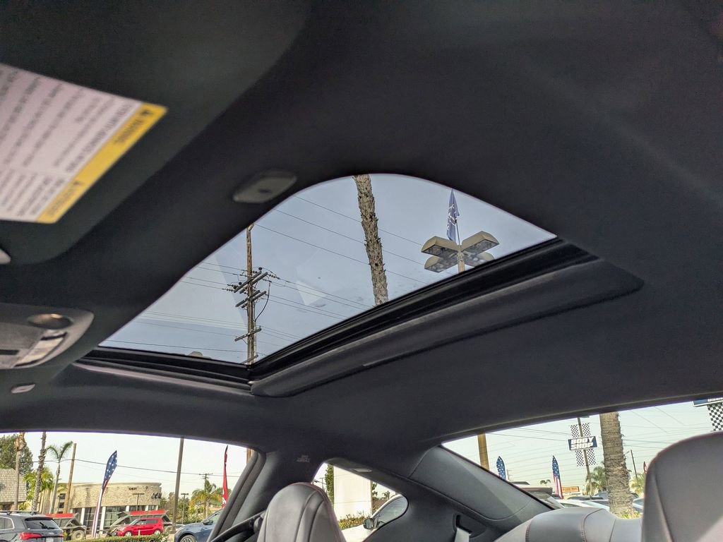 Used 2022 INFINITI Q60 Red Sport 400 w/ Proactive Package image 6