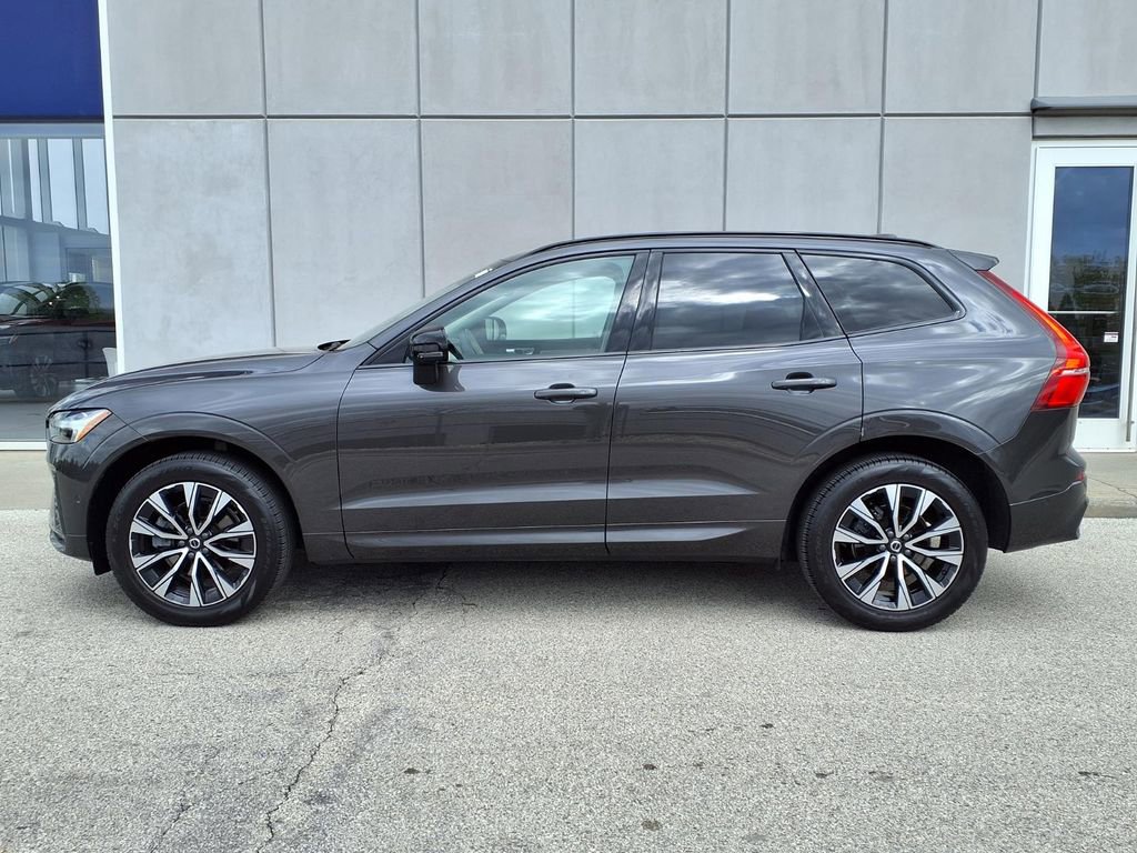 Certified 2024 Volvo XC60 B5 Plus AWD/4WD image 3