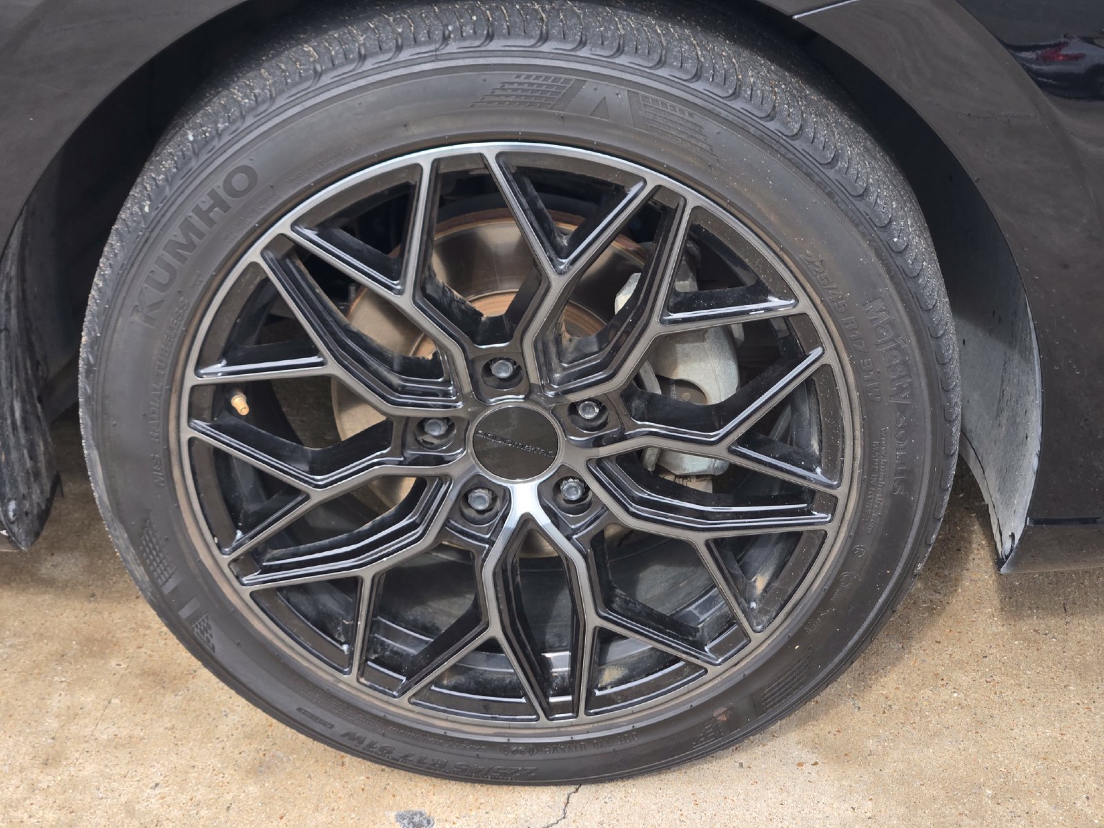 Used 2023 Hyundai Elantra Limited FWD image 7