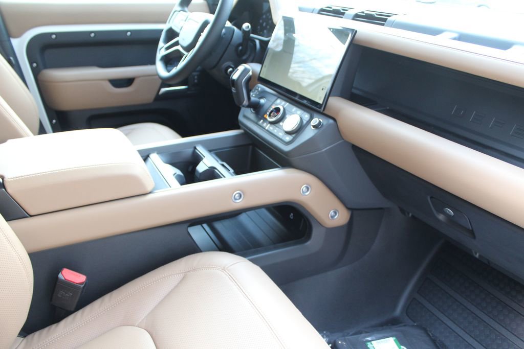 New 2026 Land Rover Defender 110 S image 20