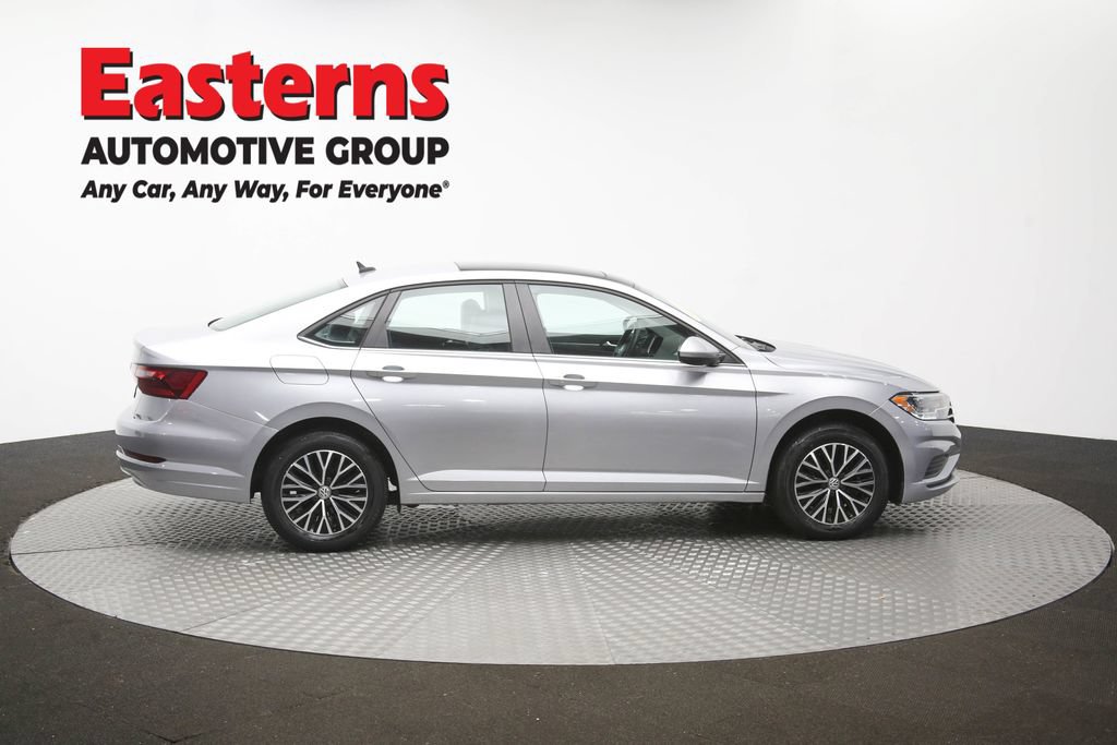 Used 2020 Volkswagen Jetta SE w/ SE Cold Weather Package FWD image 45