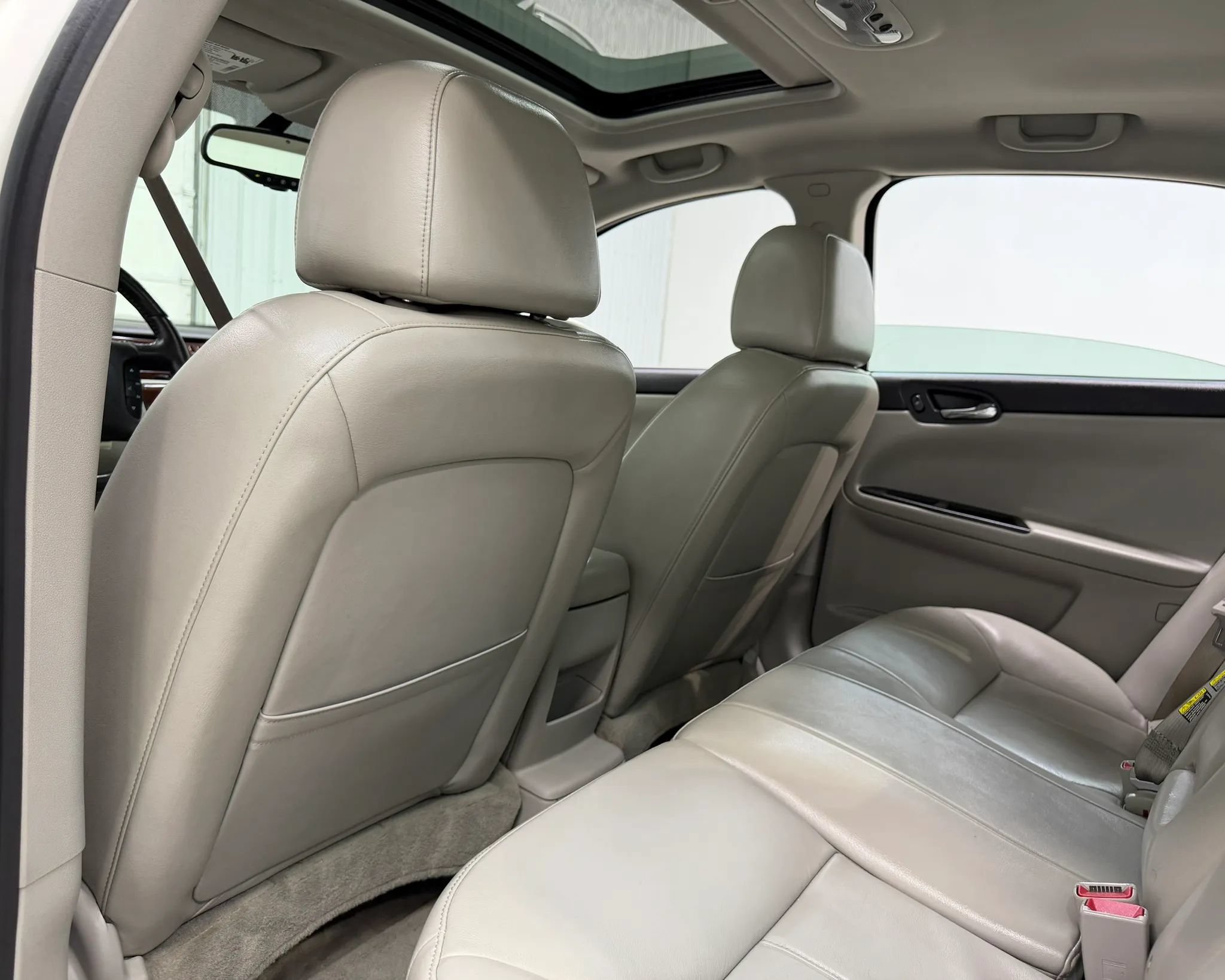 Used 2007 Chevrolet Impala SS w/ Convenience Package FWD image 16