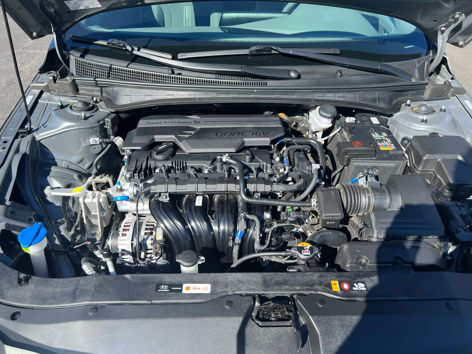 Used 2025 Hyundai Elantra Sport FWD image 3