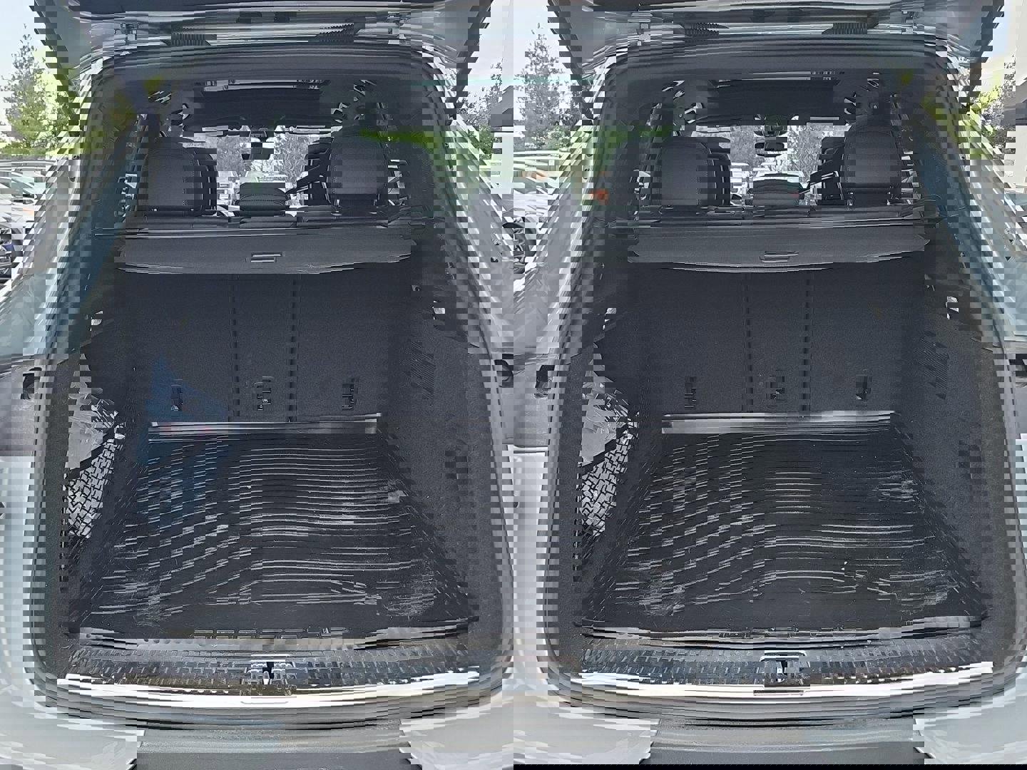 Used 2024 Porsche Cayenne image 27