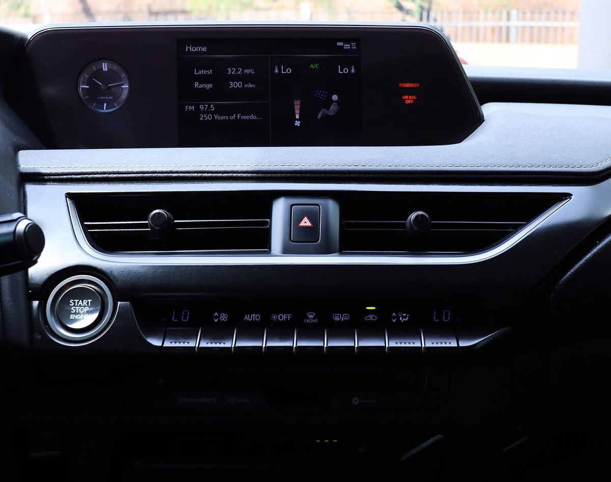 Used 2019 Lexus UX 200 w/ Premium Package FWD image 45