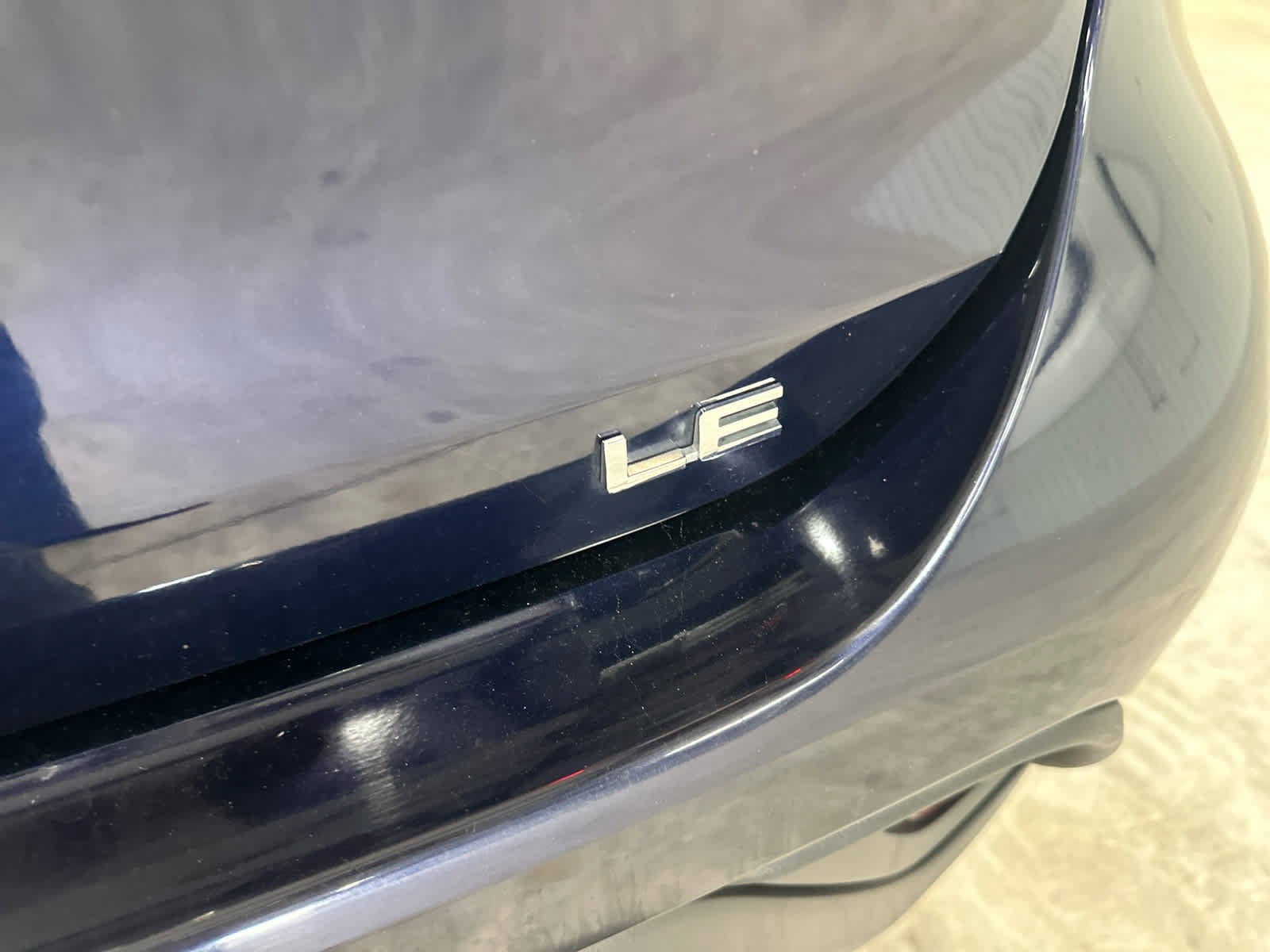Used 2025 Toyota Highlander LE FWD image 11
