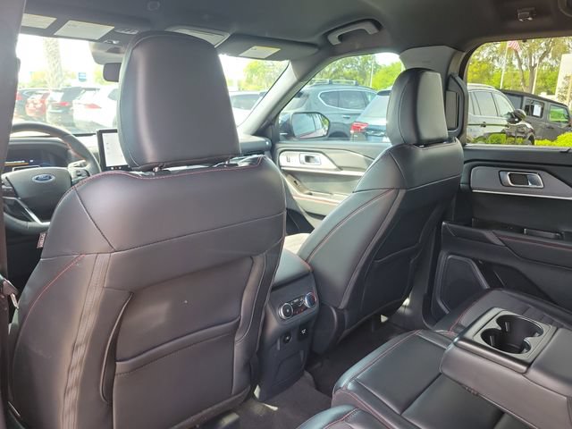 Used 2025 Ford Explorer ST-Line w/ Premium Package RWD image 11
