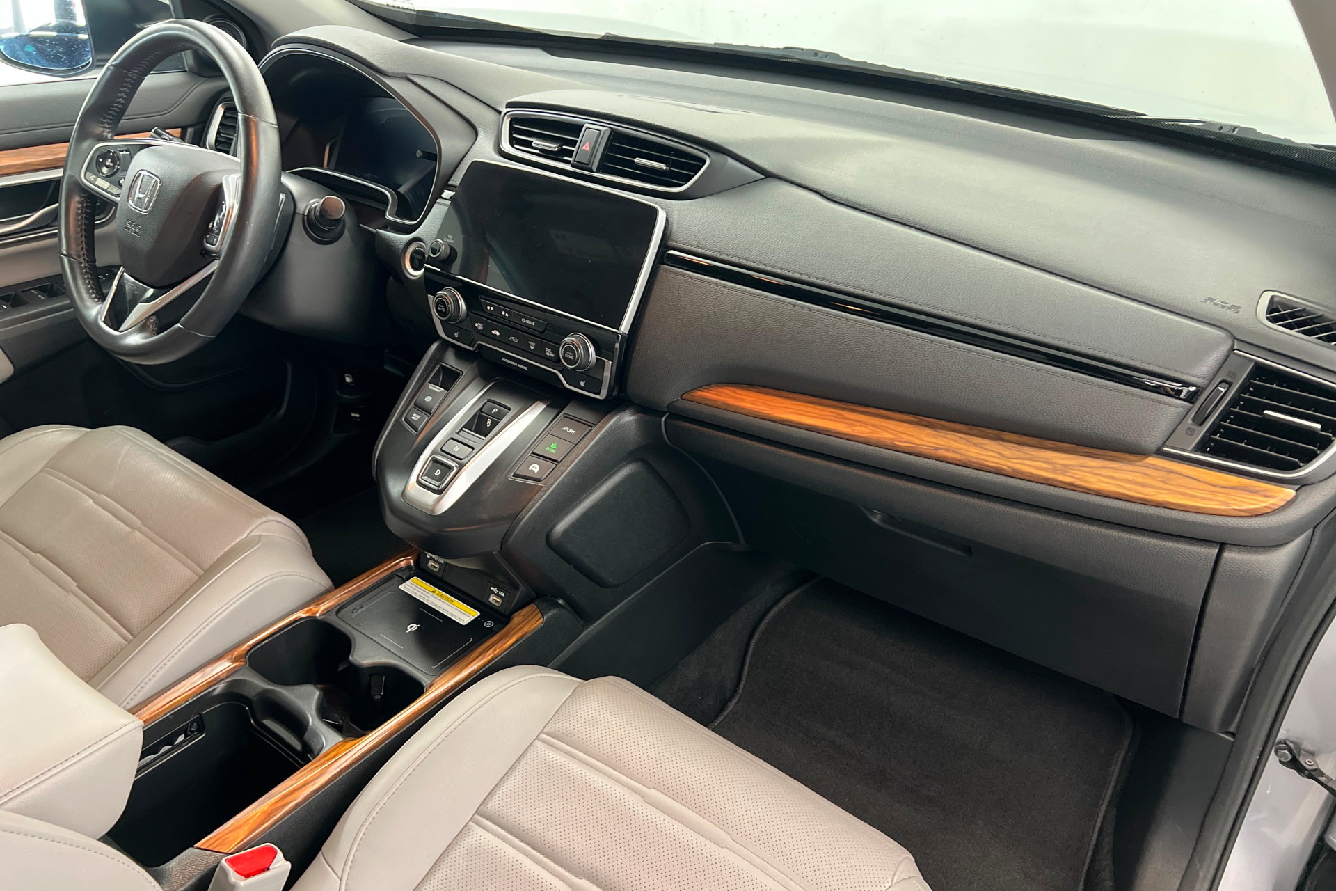 Used 2022 Honda CR-V Touring image 23