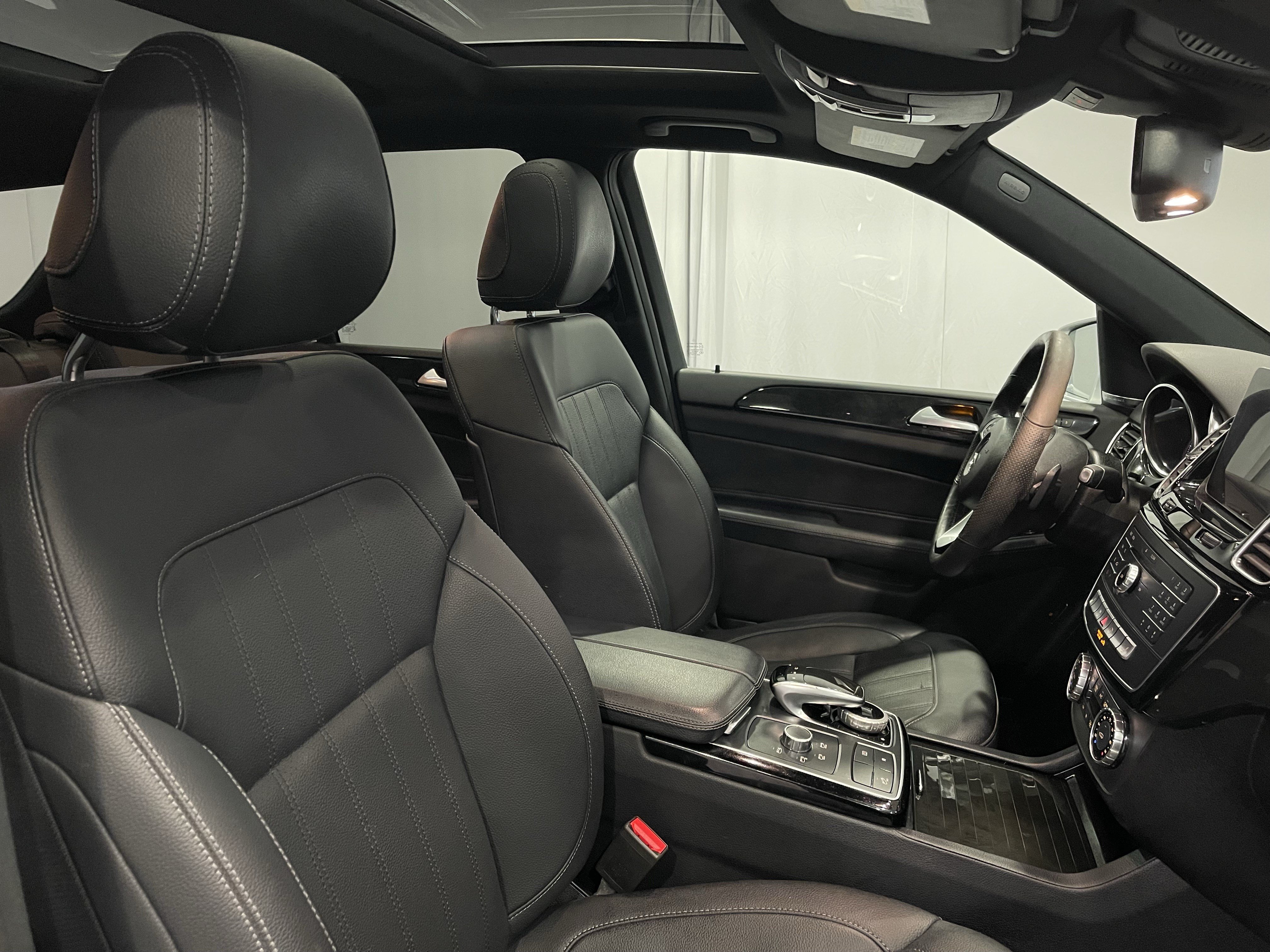Used 2019 Mercedes-Benz GLE 400 4MATIC image 15