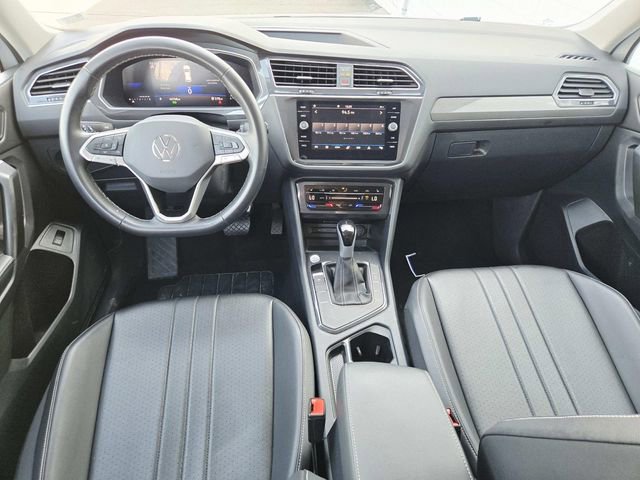 Used 2024 Volkswagen Tiguan Wolfsburg Edition image 6