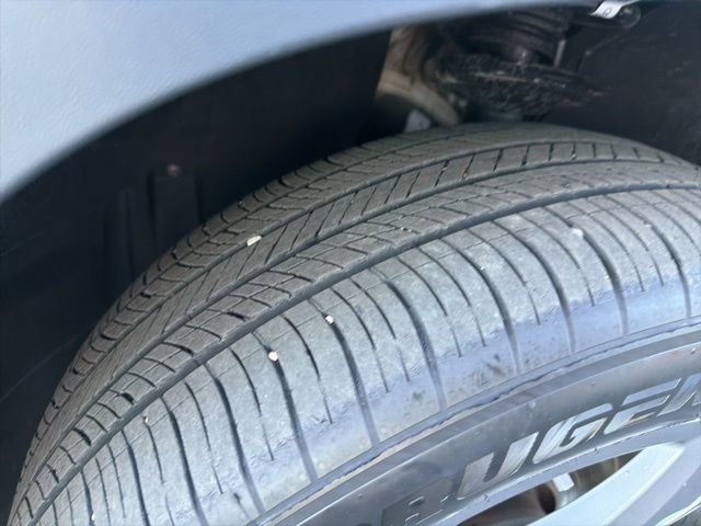 Used 2024 Volkswagen Atlas Cross Sport SEL R-Line image 13