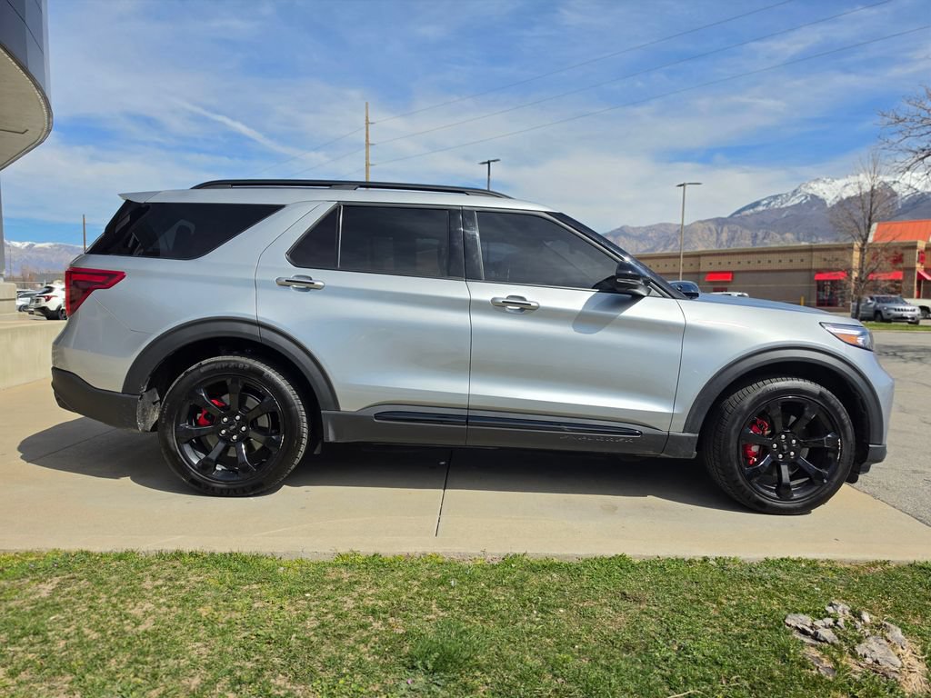 Used 2023 Ford Explorer ST w/ Equipment Group 401A AWD/4WD image 4