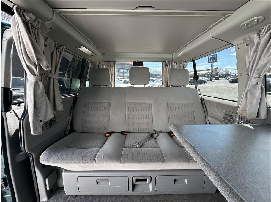 Used 2003 Volkswagen Eurovan MV FWD image 17