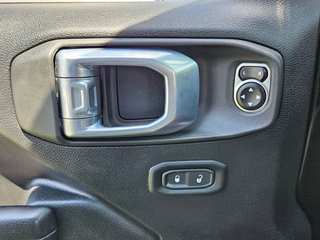 Used 2021 Jeep Wrangler Sport S image 25