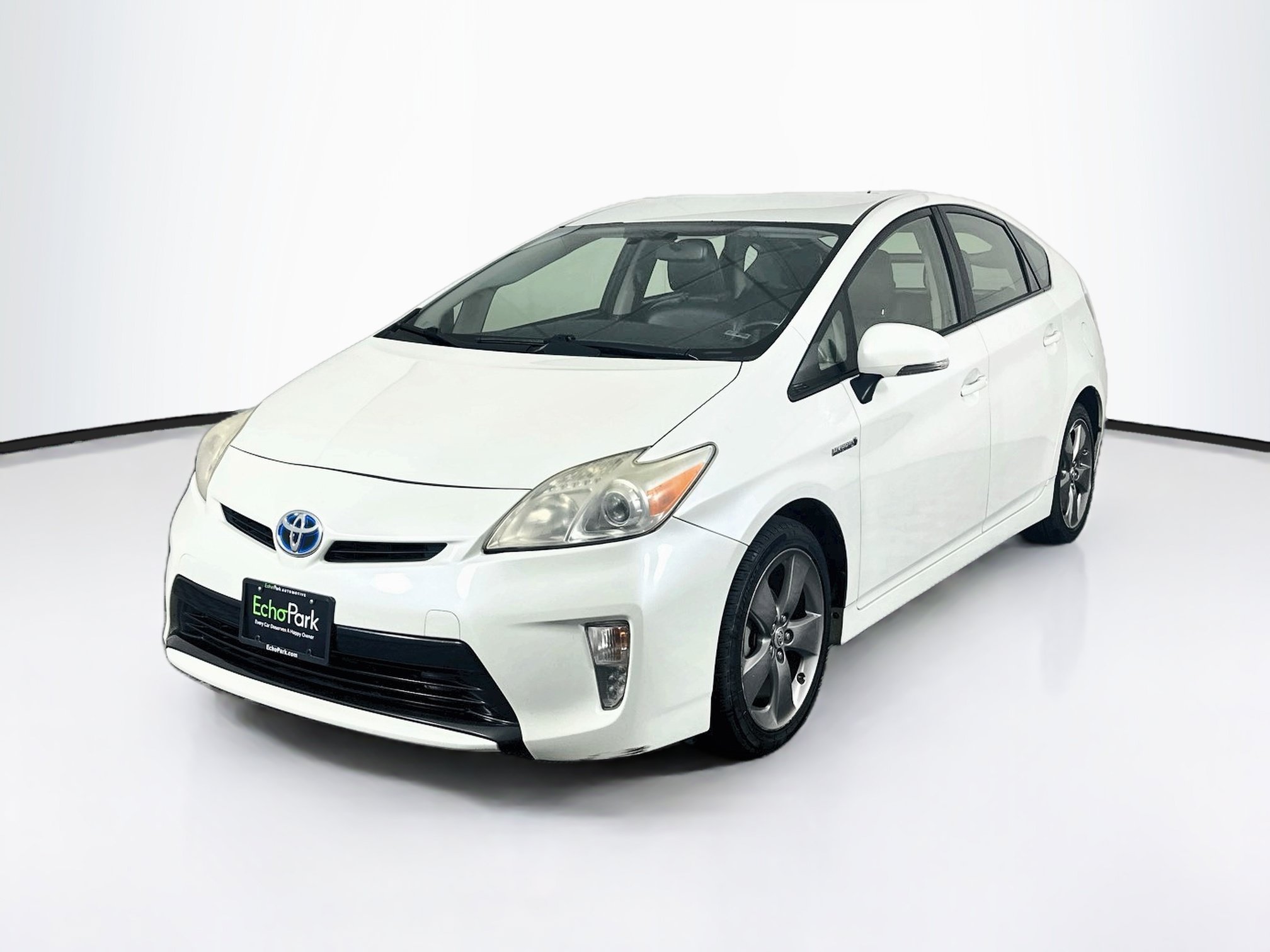 Used 2015 Toyota Prius Persona Series FWD image 3