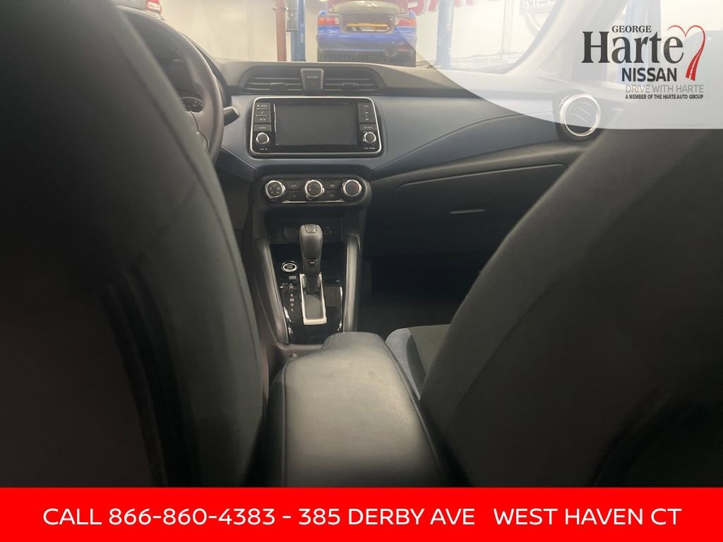 Certified 2025 Nissan Versa SV w/ Trunk Package image 34