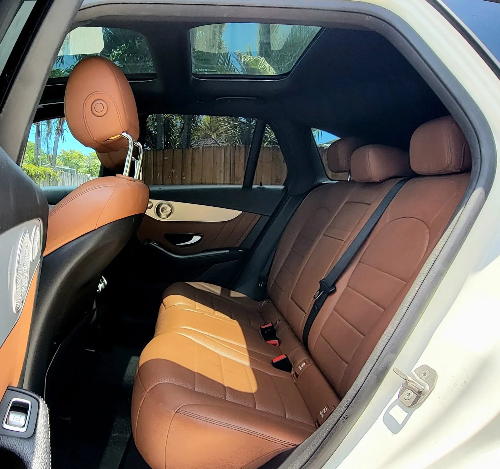 Used 2020 Mercedes-Benz GLC 300 image 6