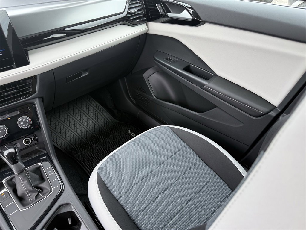 New 2026 Volkswagen Taos S image 27