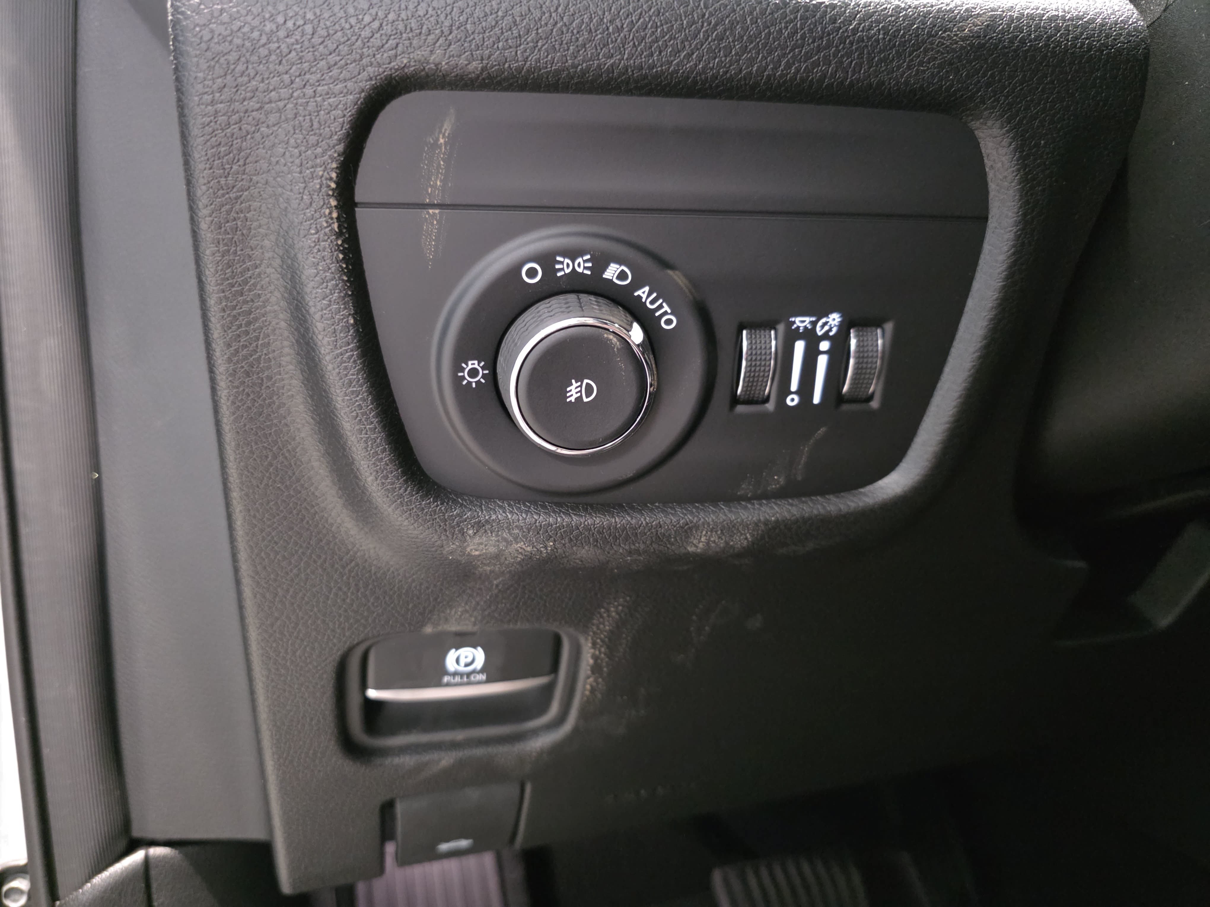 New 2026 Jeep Grand Cherokee Limited w/ Limited Altitude Package AWD/4WD image 22