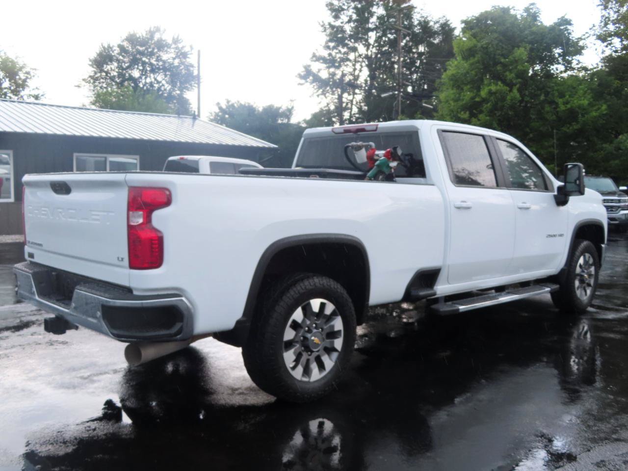 Used 2024 Chevrolet Silverado 2500 LT AWD/4WD image 6