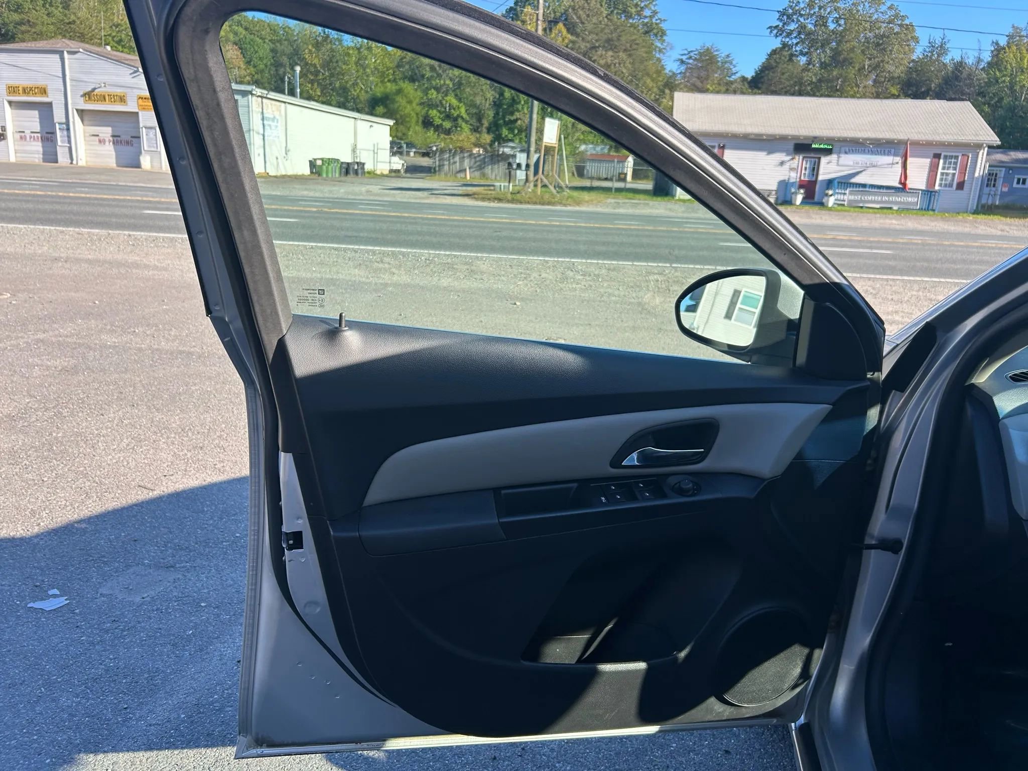 Used 2012 Chevrolet Cruze LT image 20