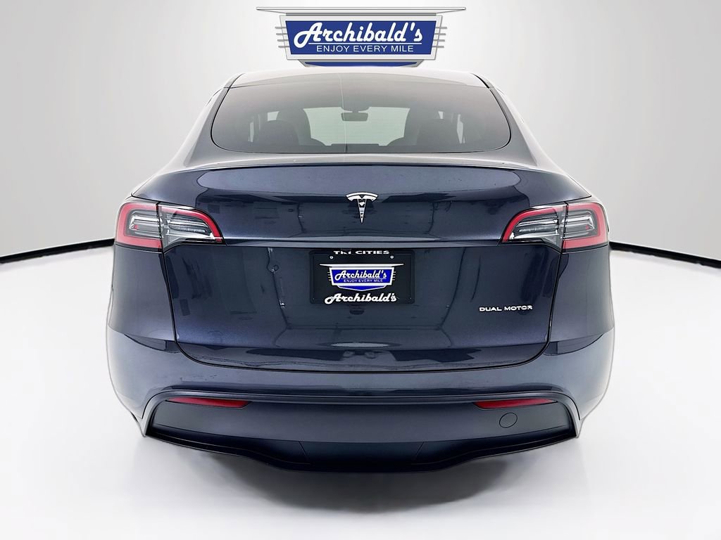Used 2024 Tesla Model Y Long Range AWD/4WD image 6